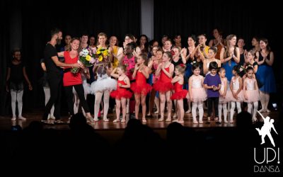 Nos subimos al escenario en nuestro festival de final de curso